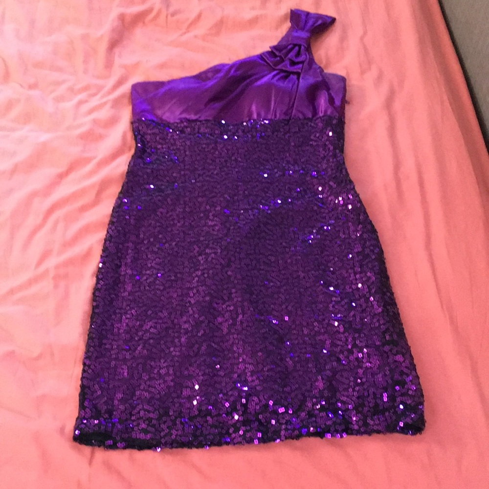 Speechless 1 shoulder dark purple dress. Size 3
